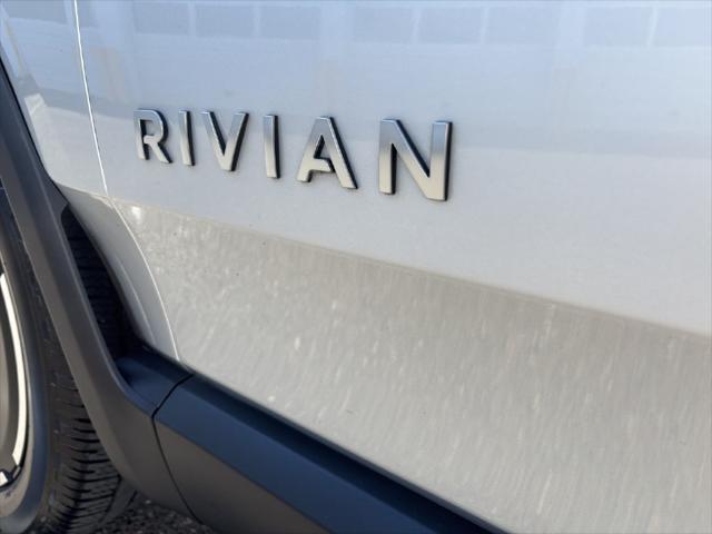 Used 2025 Rivian R1S Adventure Dual Motor Max Pack For Sale in Bellingham, WA