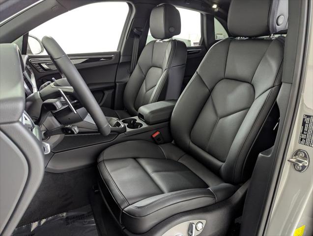 2026 Porsche Macan Unknown