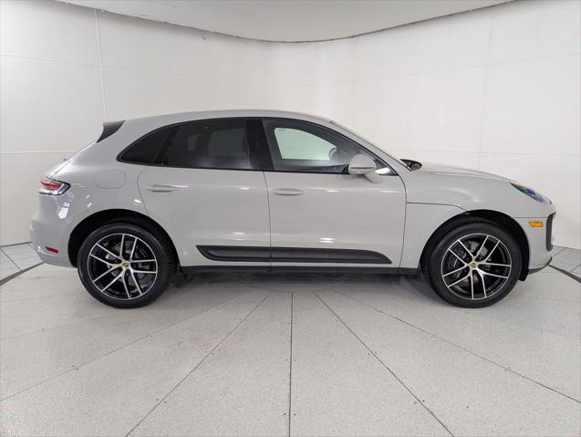 2026 Porsche Macan Unknown