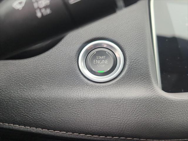 Used 2022 Cadillac XT4 Premium Luxury For Sale in Jackson, MI