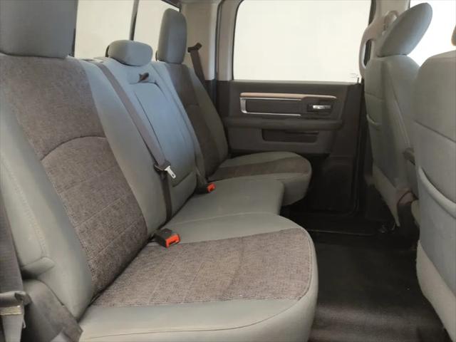 2017 Ram 1500 SLT Crew Cab 4x4 57 Box