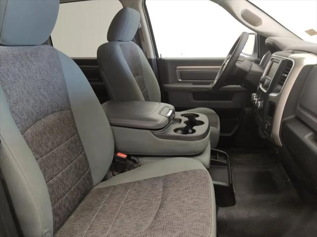 2017 Ram 1500 SLT Crew Cab 4x4 57 Box