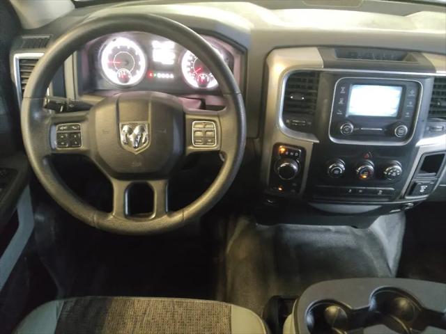 2017 Ram 1500 SLT Crew Cab 4x4 57 Box