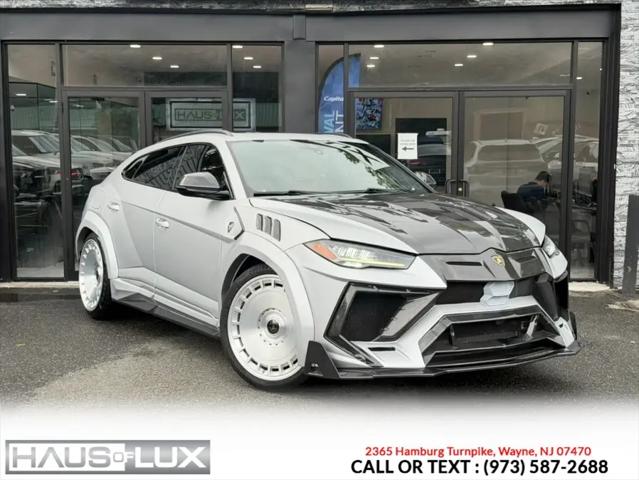 2021 Lamborghini Urus Standard
