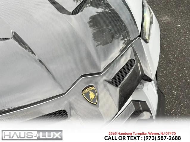 2021 Lamborghini Urus Standard