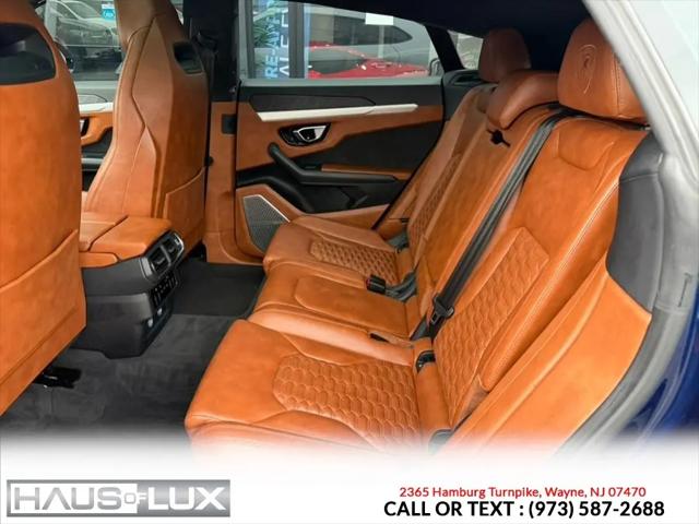 2021 Lamborghini Urus Standard