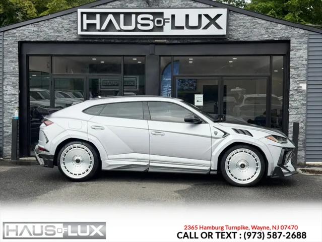 2021 Lamborghini Urus Standard