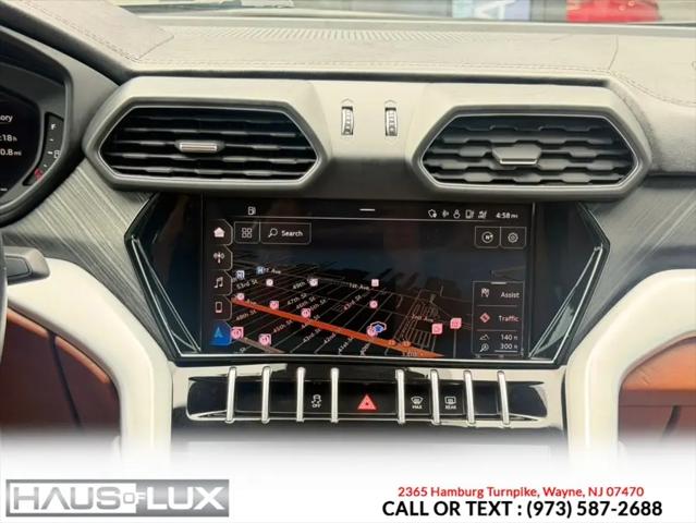 2021 Lamborghini Urus Standard