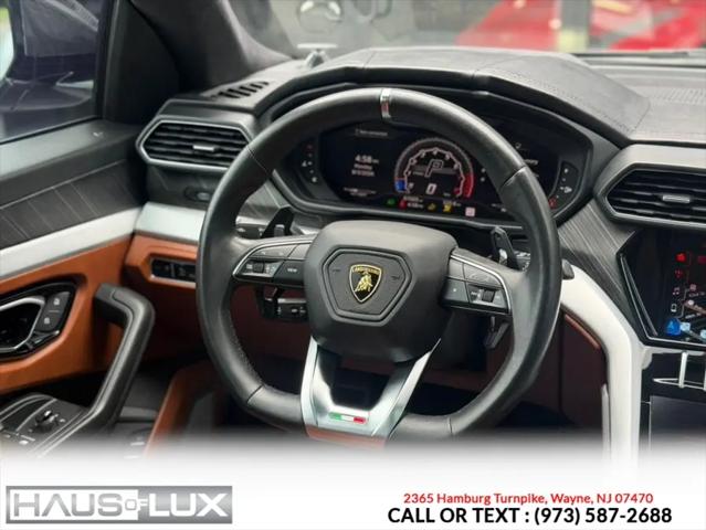 2021 Lamborghini Urus Standard
