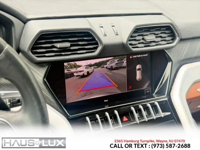 2021 Lamborghini Urus Standard