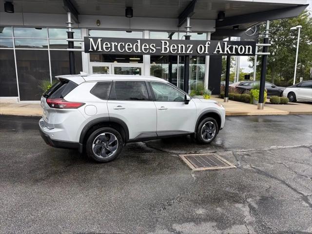 2024 Nissan Rogue SV Intelligent AWD for sale in Akron, OH