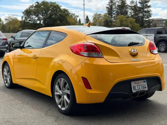 2016 Hyundai Veloster Base