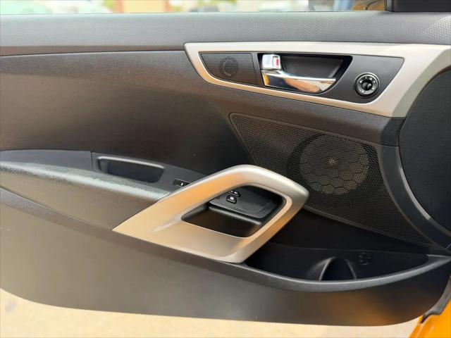 2016 Hyundai Veloster Base