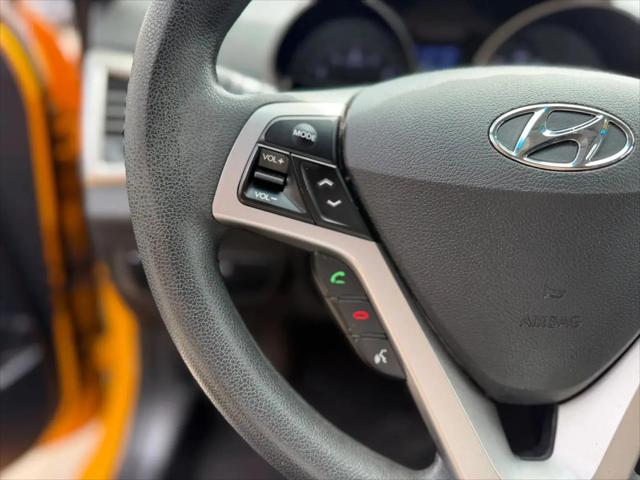 2016 Hyundai Veloster Base