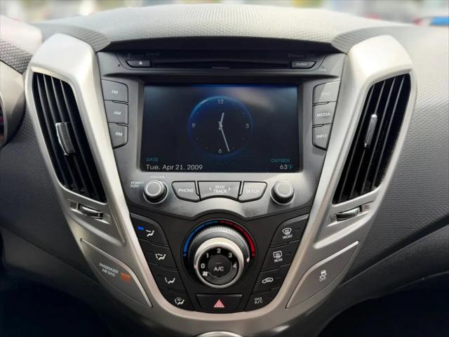 2016 Hyundai Veloster Base