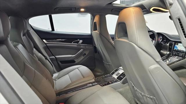 2013 Porsche Panamera GTS