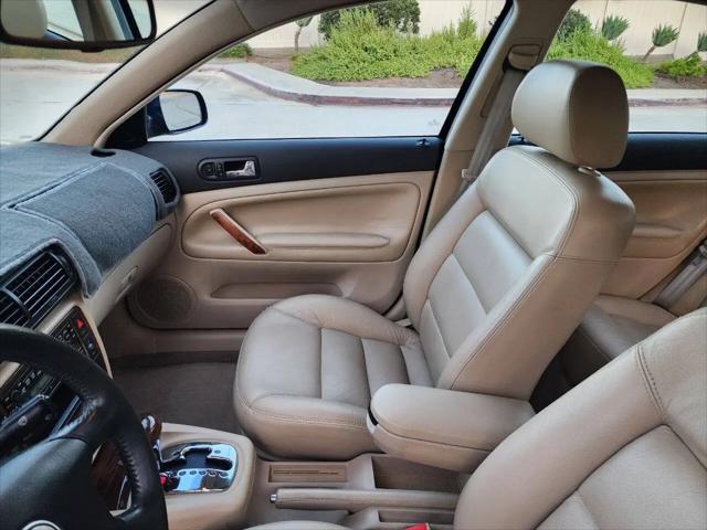 2000 Volkswagen Passat GLX