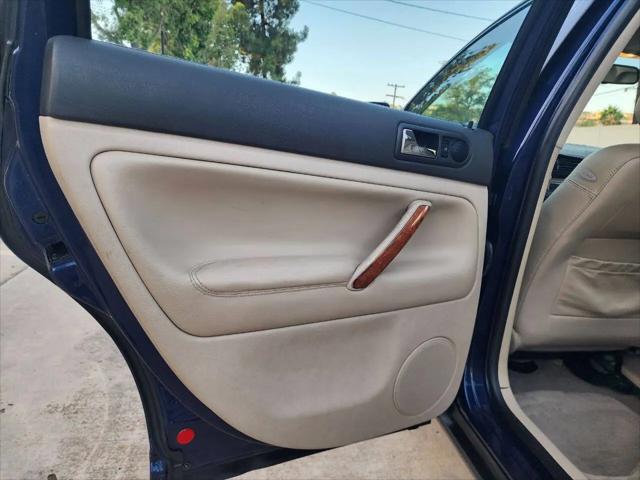 2000 Volkswagen Passat GLX