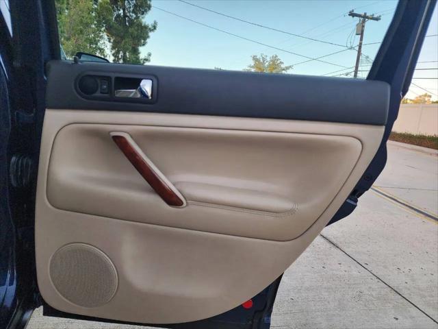 2000 Volkswagen Passat GLX