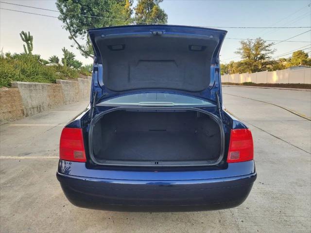 2000 Volkswagen Passat GLX
