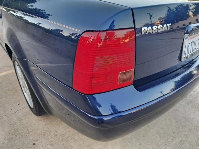 2000 Volkswagen Passat GLX