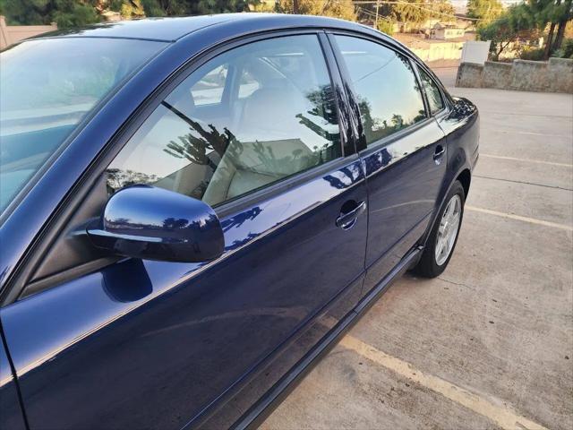 2000 Volkswagen Passat GLX