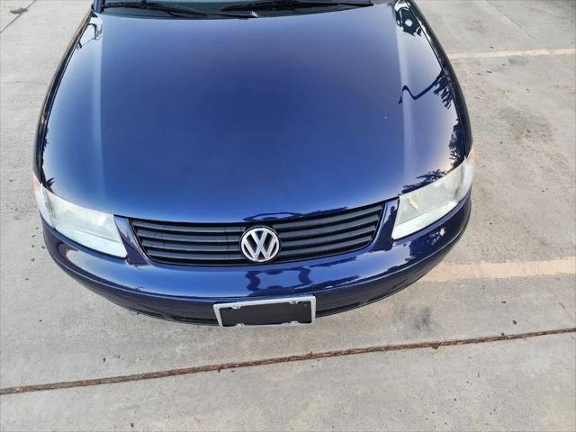 2000 Volkswagen Passat GLX