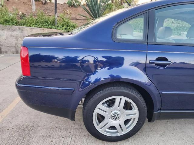 2000 Volkswagen Passat GLX