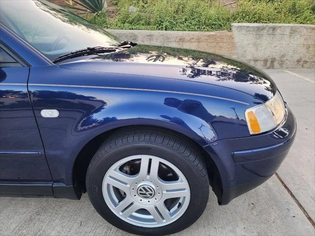 2000 Volkswagen Passat GLX