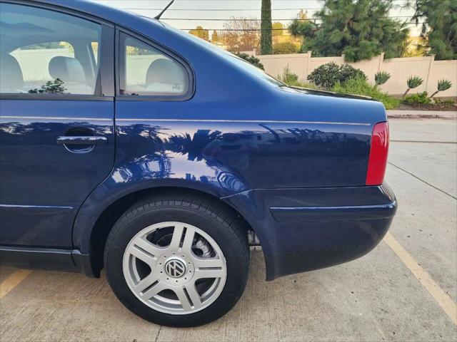 2000 Volkswagen Passat GLX