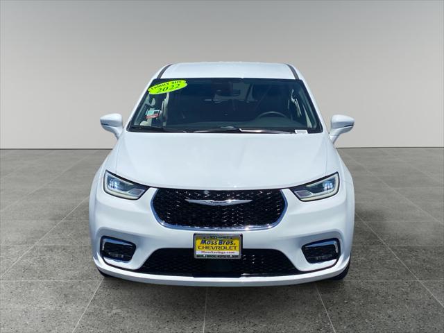 2022 Chrysler Pacifica Hybrid Touring L