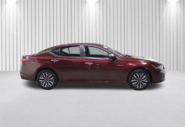 2025 Nissan Altima SV AWD