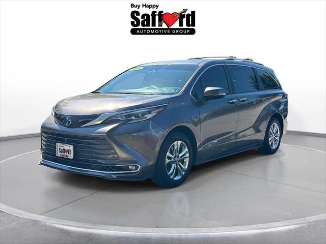 2023 Toyota Sienna Platinum 2023 Toyota Sienna Platinum
