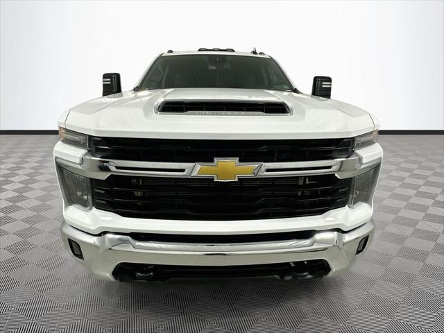2025 Chevrolet Silverado 3500HD Chassis LT 2025 Chevrolet Silverado 3500HD Chassis LT