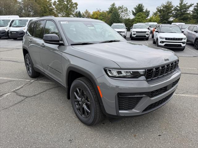 2027 Jeep Grand Cherokee GRAND CHEROKEE LAREDO ALTITUDE 4X4 2027 Jeep Grand Cherokee GRAND CHEROKEE LAREDO ALTITUDE 4X4