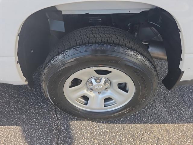 2025 Ram 1500 Tradesman Crew Cab 4x4 64 Box