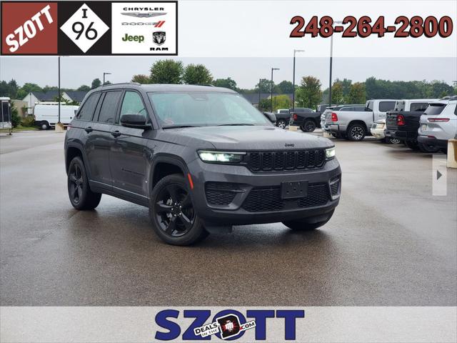 2023 Jeep Grand Cherokee Altitude 4x4 for sale in New Hudson, MI