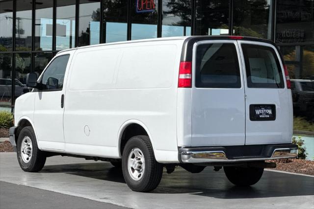 2019 Chevrolet Express Work Van
