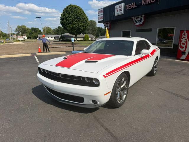 2016 Dodge Challenger SXT Plus
