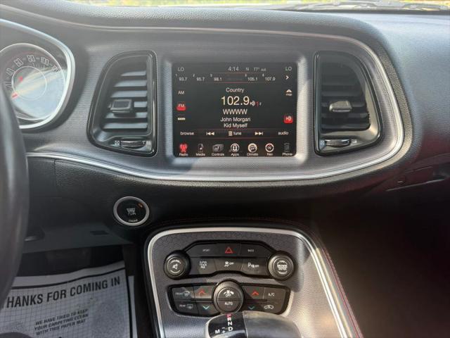 2016 Dodge Challenger SXT Plus