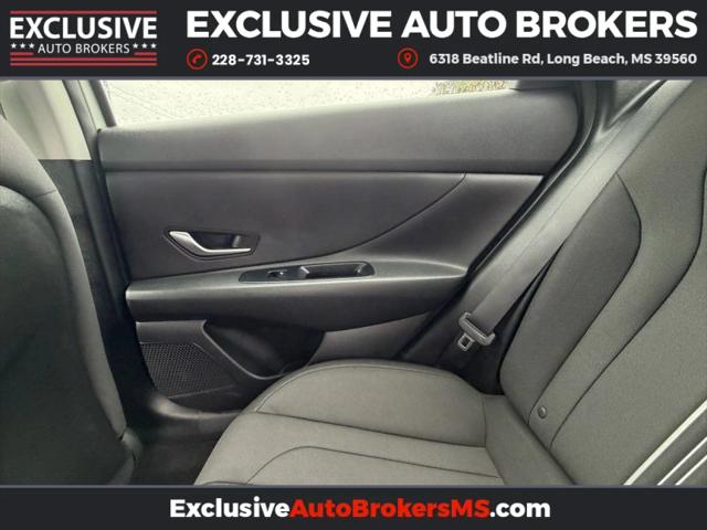 2023 Hyundai Elantra SEL