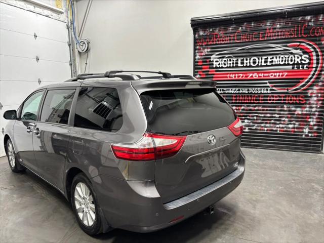 2017 Toyota Sienna XLE Premium 7 Passenger
