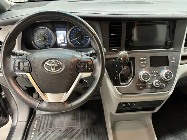 2017 Toyota Sienna XLE Premium 7 Passenger