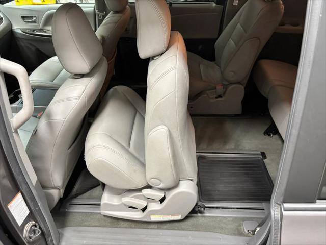 2017 Toyota Sienna XLE Premium 7 Passenger