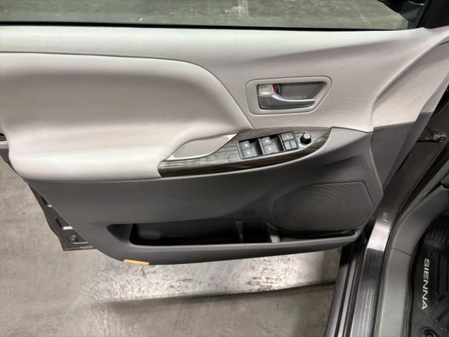 2017 Toyota Sienna XLE Premium 7 Passenger