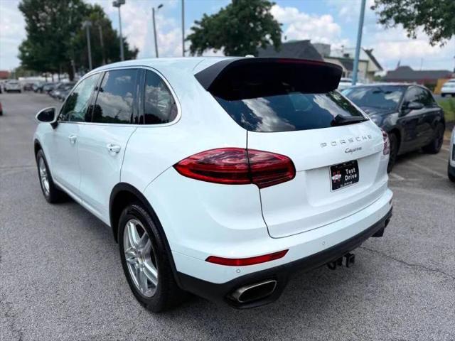 2016 Porsche Cayenne Base