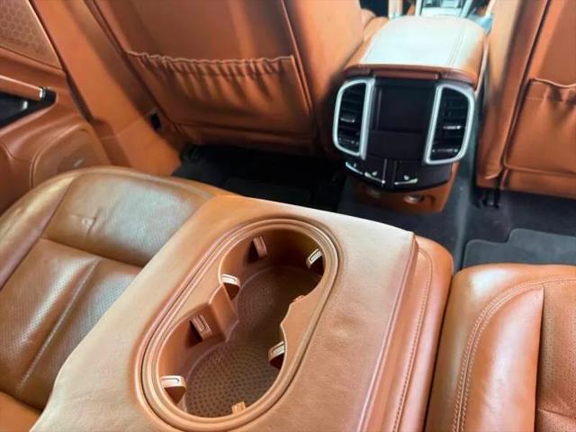 2016 Porsche Cayenne Base