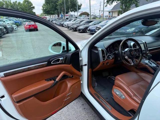 2016 Porsche Cayenne Base