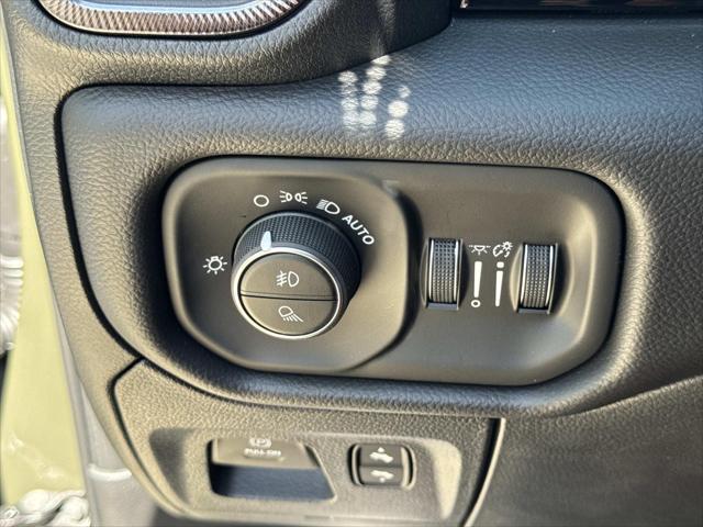 2026 Ram 1500 Rebel Crew Cab 4x4 57 Box