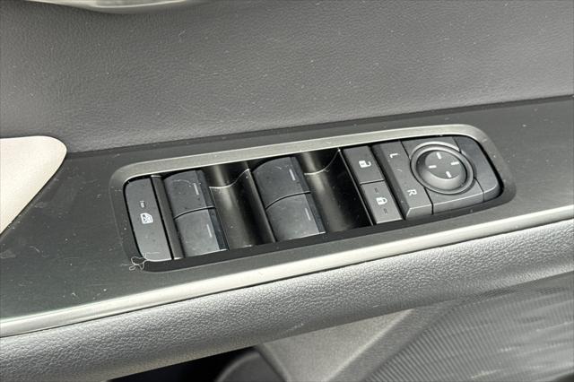 2025 Lexus 300 300h